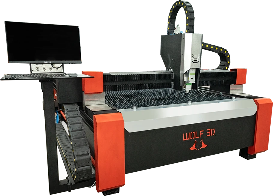 Máquina de corte por plasma CNC de gran tamaño con la inscripción «WOLF 3D», provista de un monitor de ordenador y un teclado, que cuenta con un pórtico y un canal para el paso de cables. Máquina de corte por plasma CNC de gran tamaño con la inscripción «WOLF 3D», provista de un monitor de ordenador y un teclado, que cuenta con un pórtico y un canal para el paso de cables.
